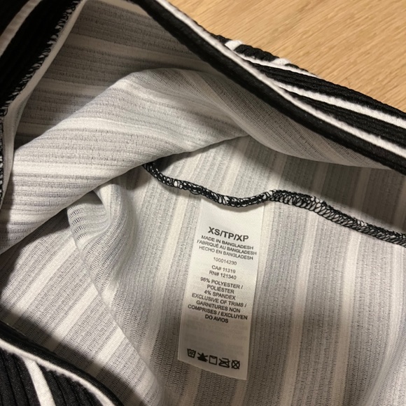 Dynamite black and white striped dress - Picture 3 of 4